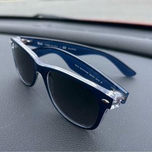 New Wayfarer Ray-Ban Sunglasses in Blue with Case